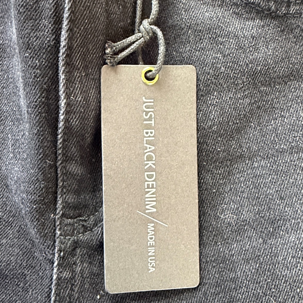 Just Black Denim - Washed Black Vintage Crop
Flare - BP420J - women’s size 26 - Picture 5 of 12